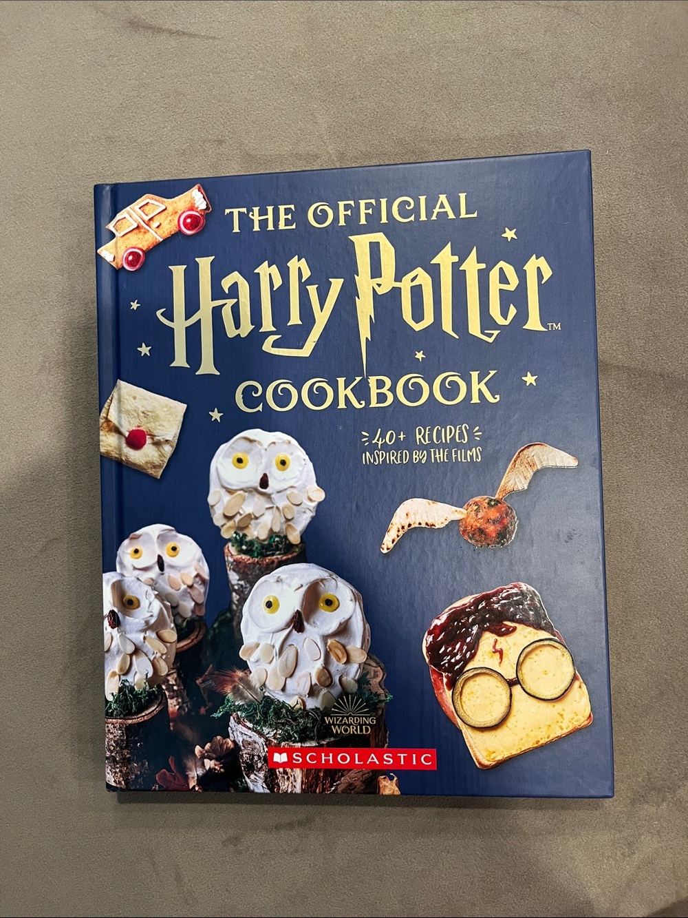 Scholastic Harry Potter 40+ recipes Cookbook